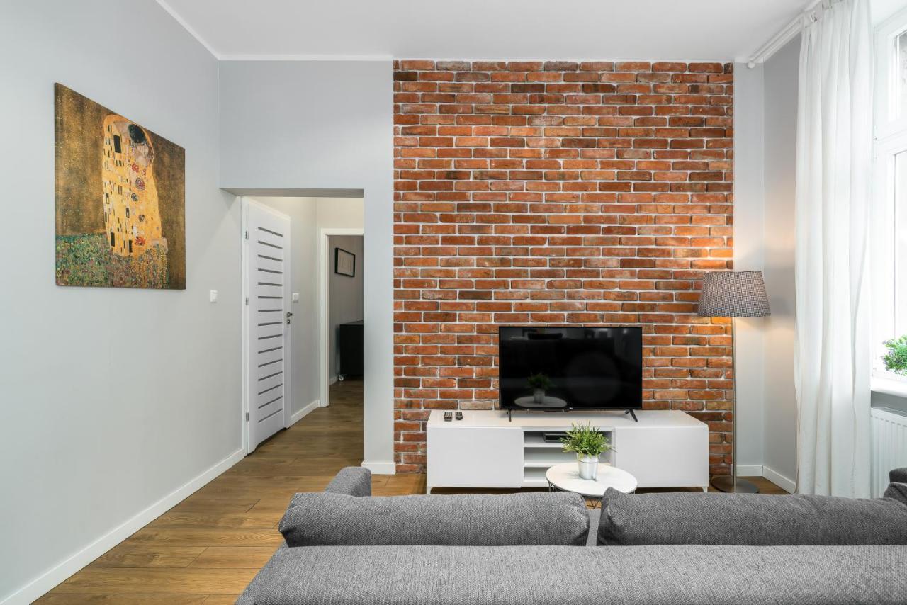 Old Town Apartment Garbary By Noclegi Renters Poznan Exterior photo